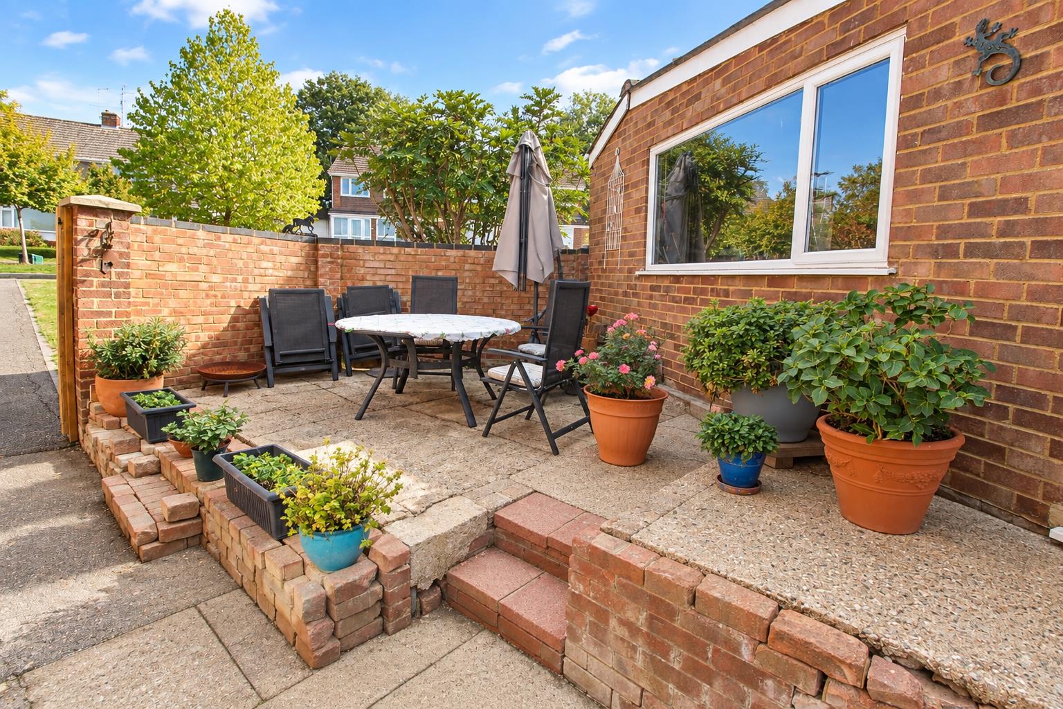 Foxcombe Drive, Tilehurst, Reading